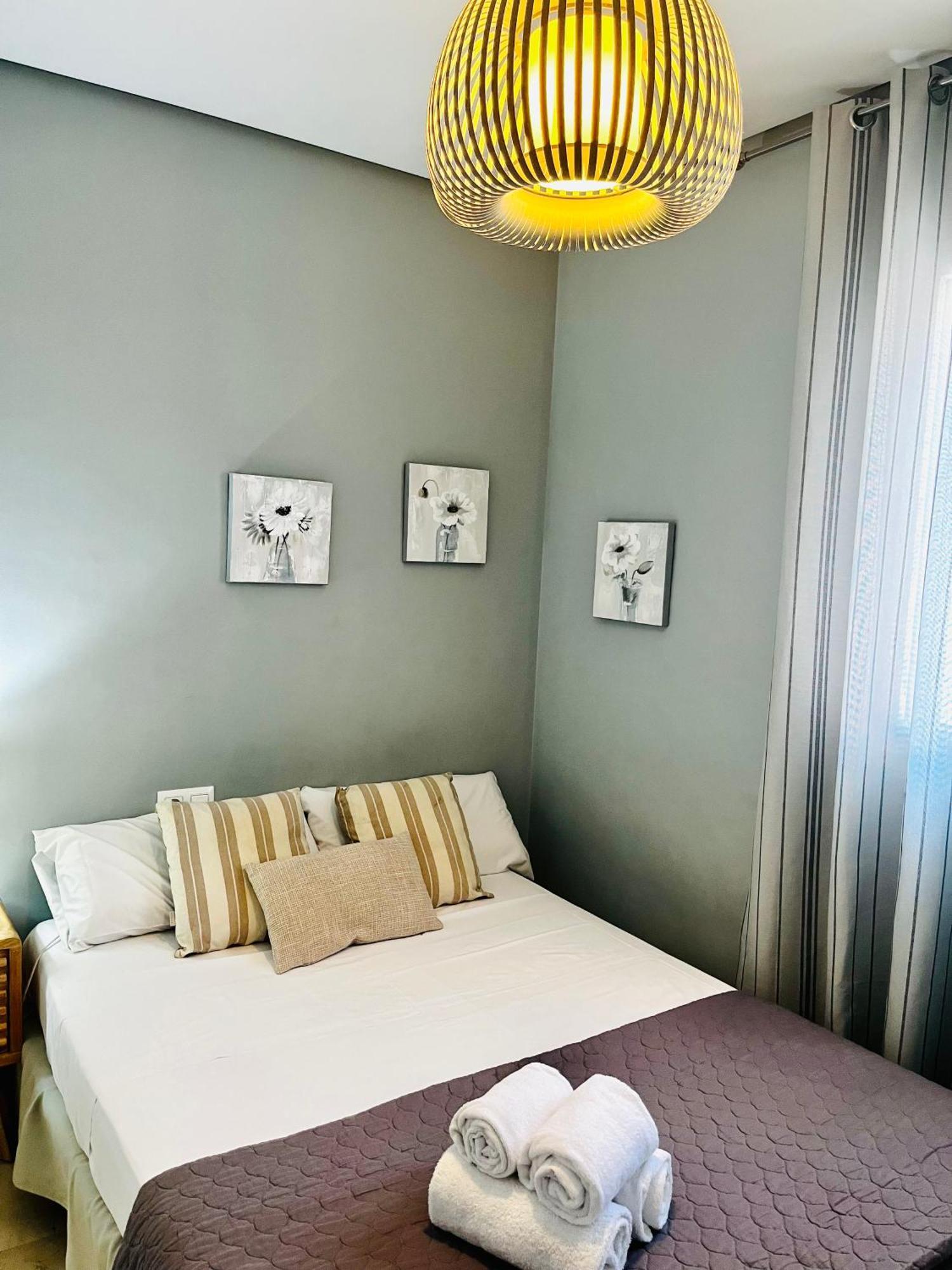 Ferienwohnung Travel Habitat Atico Calle Comedias Valencia Exterior foto