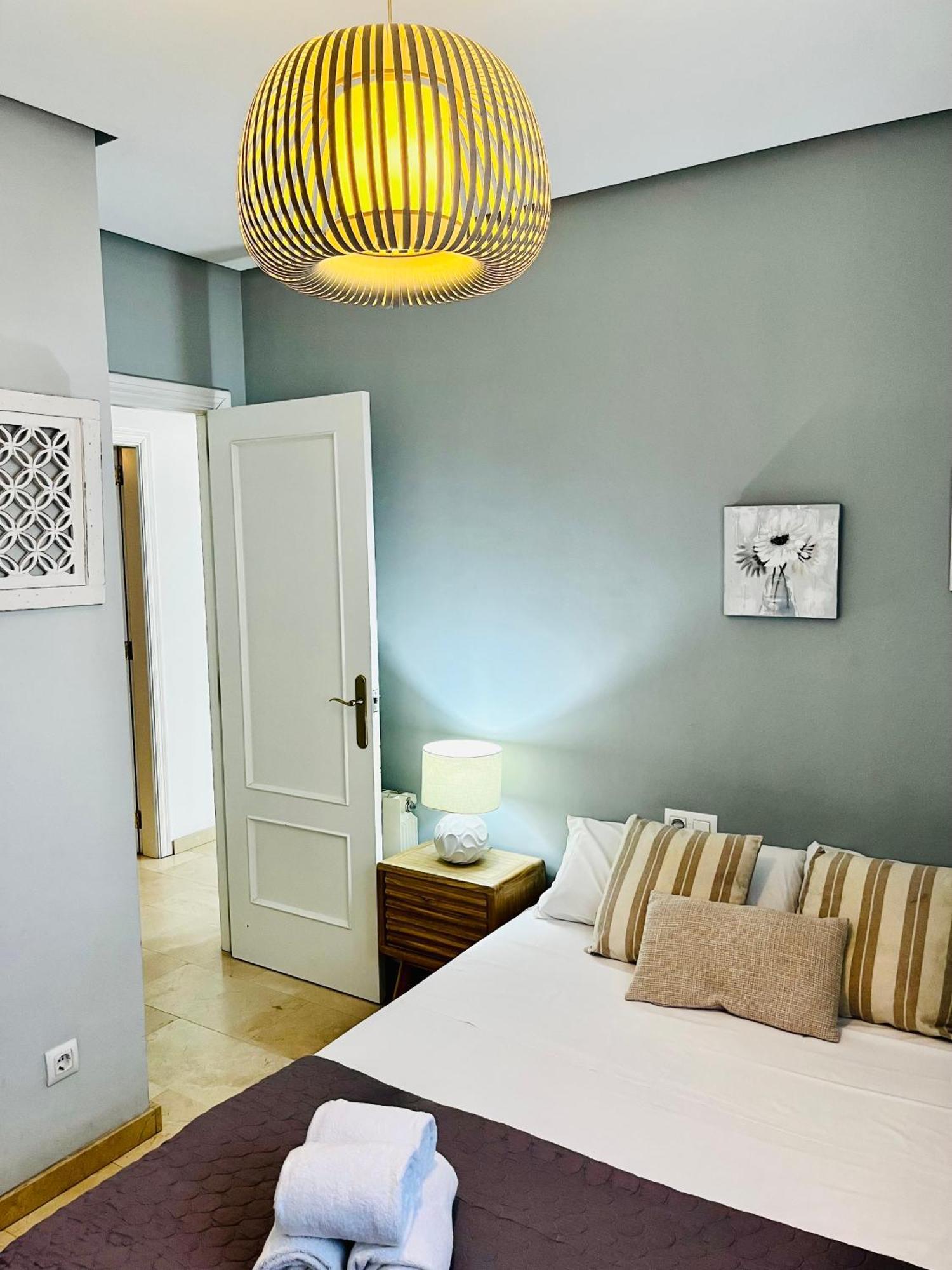 Ferienwohnung Travel Habitat Atico Calle Comedias Valencia Exterior foto
